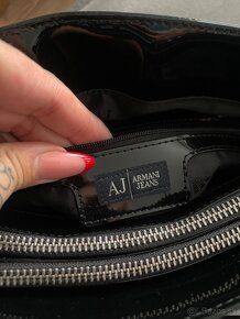 Armani Jeans čierna menšia kabelka - 7