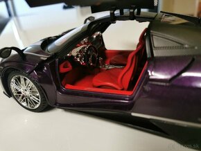 Predám Voiture  Pagani Huayra BC 1:18 - 7