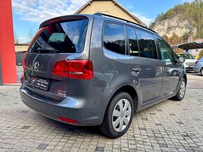 Rezervované Volkswagen Touran 2.0 TDI BlueMotion - 7