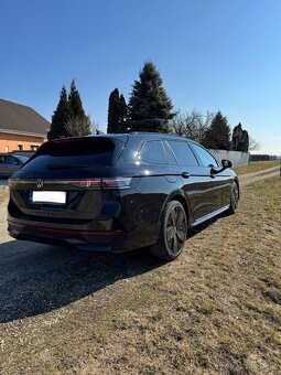 Volkswagen Passat Variant 2.0 TDI R-Line DSG - 7