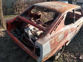 Fiat 128 SL Coupe  prednú masku,kryty svetiel,kapotu volant - 7