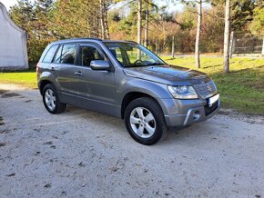 Suzuki Grand Vitara 2.0 benzin 4x4 - 7