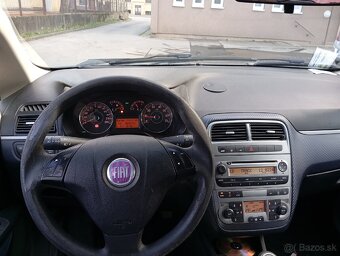 Fiat Punto Grande - 7