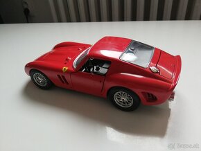 1:18 FERRARI 250 GTO  Bburago - 7