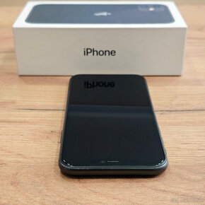 Apple iPhone 11 64GB Black - 7