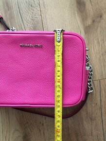 Michael kors crossbody kabelka - 7