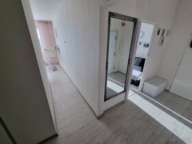 Na prenájom zariadený veľký 2-izbový byt v Lučenci - 62m2 - 7