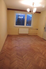 ZĽAVA  PREDAJ VEĽKÝ 2 IZB. BYT 69 M2 S BALKÓNOM STRED, POVAŽ - 7