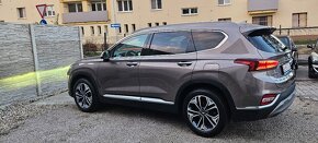 Hyundai Santa Fe 2,2 CRDi 8AT 4x4 PREMIUM 147kW/200 - 7