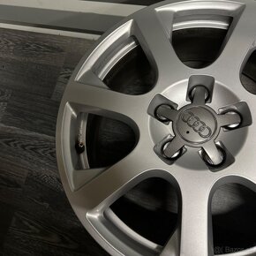 Alu AUDI Q5 5x112 17” 8R0601025E - 7