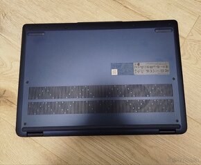 Dotykový notebook Lenovo Flex - 7