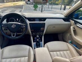 Škoda octavia 3 DSG TOP VÝBAVA KOŽA PANORÁMA FULL LED - 7