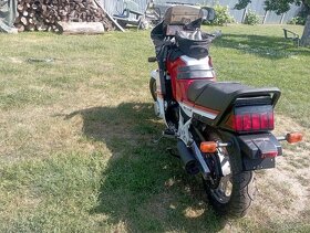 Suzuki GSX 1100 EF - 7