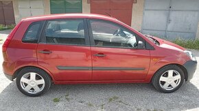 Predám Ford Fiesta, 1.4 benzín 59kW, r.v. 2008 - 7