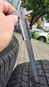 Zimne pneumatiky 225/40 R19 93V - 7