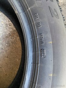 235/55 r18 Pirelli scorpion - 7