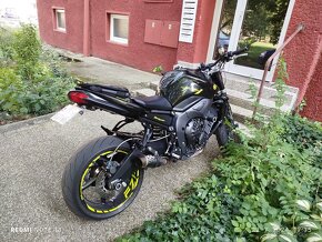 Yamaha Fz1 - 7