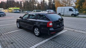 SKODA OCTAVIA KOMBI 2.0TDI CR DSG ELEGANCE - 7