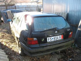 BMW 320 i rok 1993 - 7