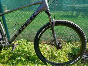 TREK X-Caliber 8 2023 Lithium Grey XXL záruka 18 mesiacov - 7