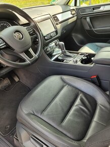 VW TOUAREG 3,0 TDI - 7