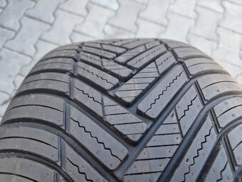 235/40 r19 zimne celorocne pneumatiky 235 40 19 235/40/19 - 7