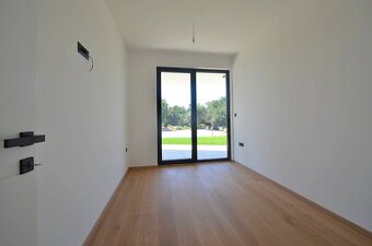 CHORVÁTSKO - Moderné apartmány so záhradou - POREČ - 7