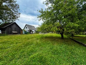 Exkluzívne na predaj stavebný pozemok 2590 m2 a vidiecky dom - 7