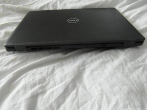 DELL  i5. 8.Gen / 8GB RAM / 256GB SSD - 7