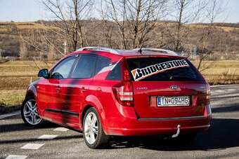 Kia Ceed Sporty Wagon 1.6 CRDI - AJ NA SPLÁTKY - 7