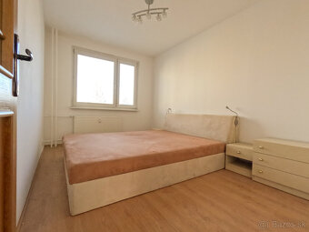 Prenájom 3 izbový byt, Žilina - Solinky, Cena: 700€ - 7