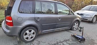 Volkswagen Touran 2.0 tdi - 7