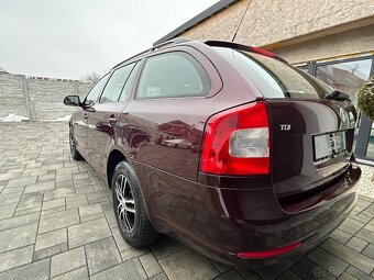 ŠKODA OCTAVIA 2 COMBI FACELIFT 1.6 TDI 77KW DSG - 7