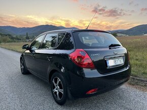 Kia Cee´d 1.4 ( benzín ) Nová STK 139 000 km Kúpené v SR - 7