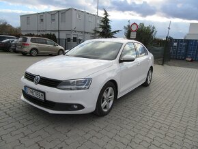 Volkswagen Jetta 1.6 TDI Trendline - 7