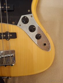 Basgitara Fender - 7