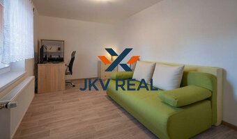 JKV Real ponúka predaj, pekný, zánovný rodinný dom Záhorská  - 7