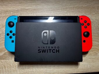 Nintendo Switch - 7