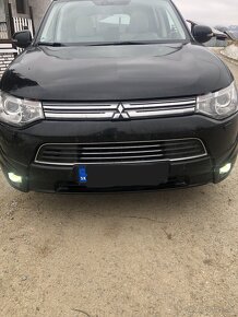 Mitsubishi Outlander Phev - 7