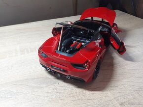 Bburago Ferrari 488GTB 1/18 - 7