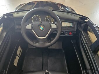 Elektricke auto BMW X6 - 7