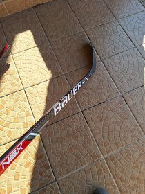 Nové hokejky Bauer a CCM-práva strana - 7