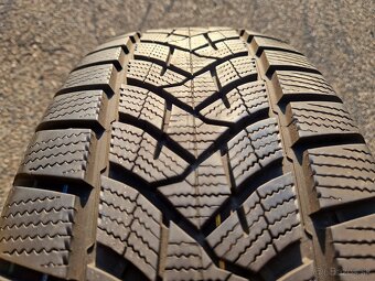 235/65 r17 zimne pneumatiky 235/65/17 235 65 17 - 7