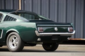 1965 Ford Mustang Fastback - 7