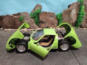 Prodám model 1:18 lamborghini miura - 7