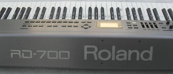 Stage piano Roland RD 700 - 7