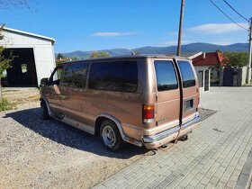 ford e150 ecoline club wagon - 7