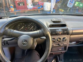 Opel Corsa 1.4 1996 - 7