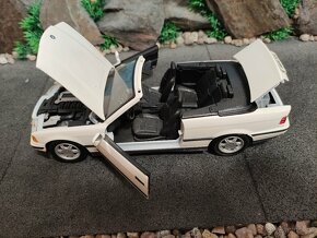 prodám model 1:18 BMW 325i cabrio - 7