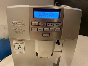 Plne funkčný automatický kávovar Delonghi  Magnifica - 7